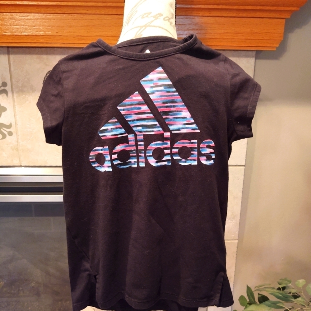 💥3/$20 Adidas Medium (10-12) Black T-Shirt!